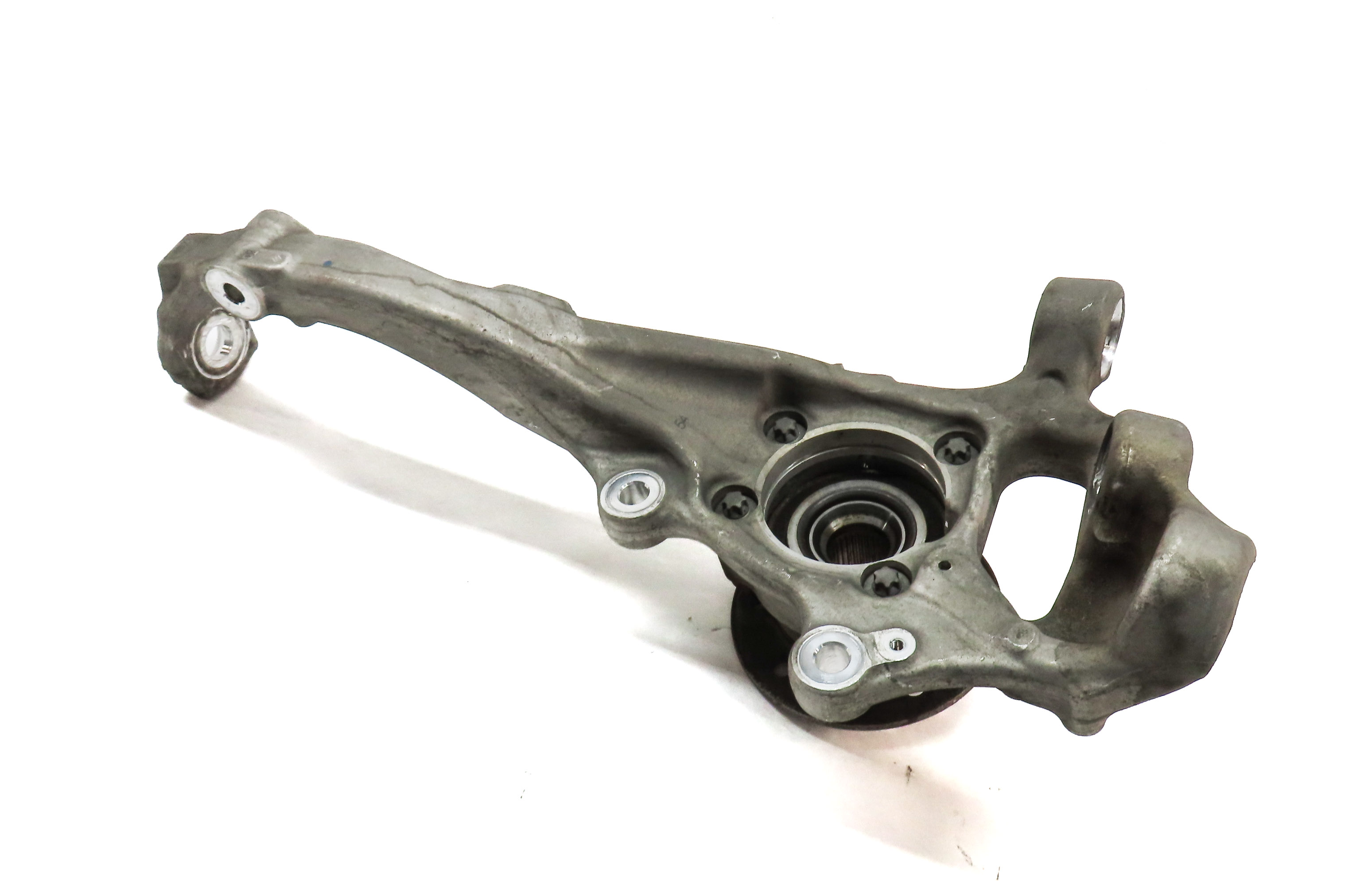2016-2022 MERCEDES GLC300 GLC350E (X253) FRONT LEFT DRIVER SPINDLE KNUCKLE — exact item pictured